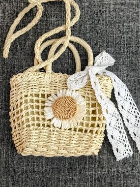 SALE 3 ITEMS FOR 20$Straw Daisy Accent Crossbody Bag - Cream Non-smoking